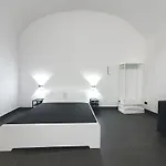 Апартаменты La Casa Dell'artista Nel Centro Storico -